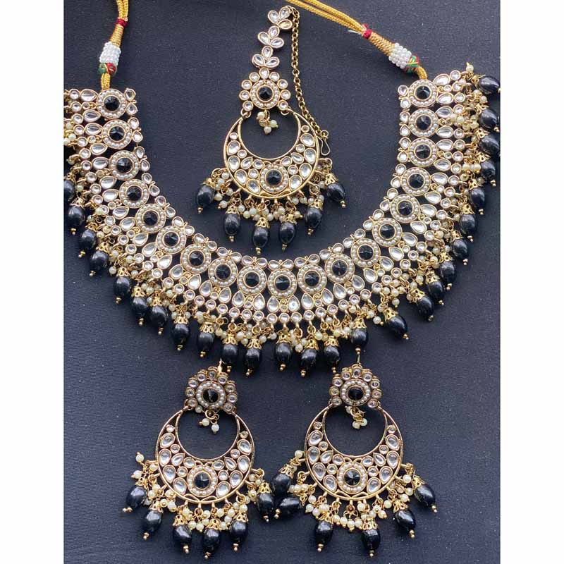 Artificial-Jewellery-Set-Of-Necklace-With-Earrings-Maang-Tika-By-iTrend-Fashion-Golden-Black-Indianstrend.jpg